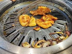 -明洞阿姨·韩式酱蟹烤肉·创意料理(三元桥店)