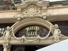 -Majestic Café