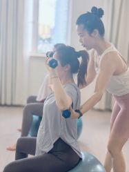 -爱尔乐美孕产瑜伽·普拉提