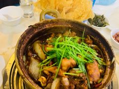 招牌家鸡煲-渝君重庆火锅(嘉宾路店)