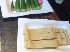 -大匠工房古船木艺术餐厅·猪肚鸡专门店(长白仙岛店)