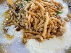 -八一路好吃街(雨田商务大厦店)