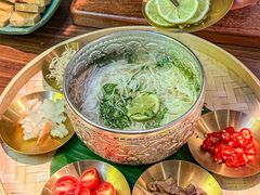 -良米山·云南野生菌过桥米线(上海首店)