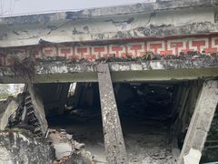 -四川汶川特大地震漩口中学遗址