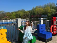 -王府井奥莱棋盘山小镇