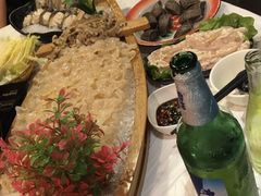 -鲜入围煮花胶鸡海鲜火锅