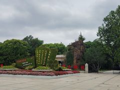 -上海市龙华烈士陵园