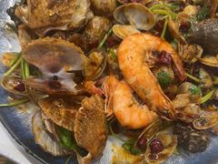 -一口猪海鲜浑锅·东北家常菜