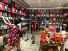 -VENCHI 闻绮(北京国贸商城店)