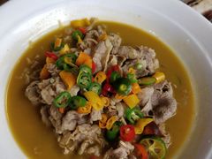 酸汤肥牛-椿记烧鹅(叠彩店)