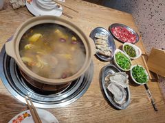 -邹开喜·炭炉鸡煲·海鲜火锅(虹口足球场店)