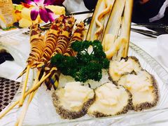 -鲜入围煮花胶鸡海鲜火锅