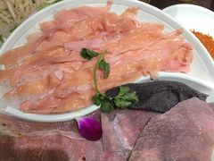 -红九格老火锅(三峡广场店)