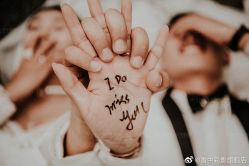 -雪中彩影婚纱摄影·微光艺术中心