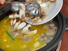 -菌之家·专业纯野生菌火锅·特色炒菌