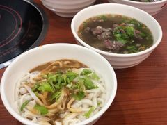 -阿波潮汕牛肉火锅·汤粉面(拱北店)