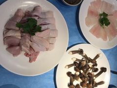 -千岛蚝高压锅生蚝·人参火锅(白云万达店)