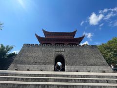 -巴陵广场