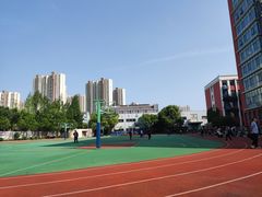 -上海市工商外国语学校