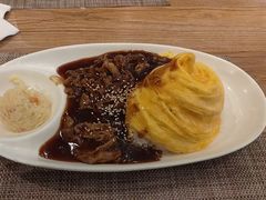 -玛格萝妮比萨屋(四平店)