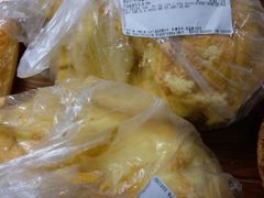 面包边-中粮丰通（北京)食品有限公司
