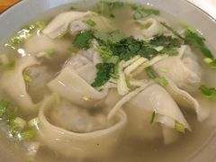 香菜皮蛋鲜肉汤馄饨-花悦豆香