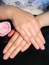 纯色-EMILY艾枚莉美甲美睫·美颜·现磨咖啡