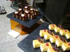 -昆山裕元花园酒店·温莎西餐厅
