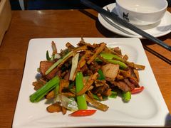腊肉炒笋-黑鸡小馆(金源店)