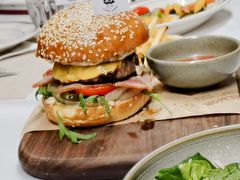 和牛芝士汉堡-93Club·法餐厅