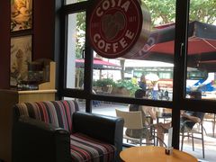 靠窗位-COSTA COFFEE(上海虹口公园店)