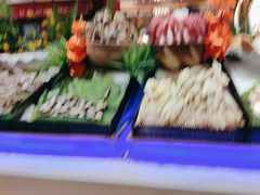 -享遇.锅姥姥牛排海鲜自助(小寨店)