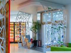 -莫内艺术岛海景咖啡