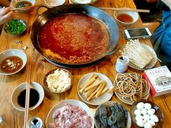 -岗上渣渣老火锅(两路口店)