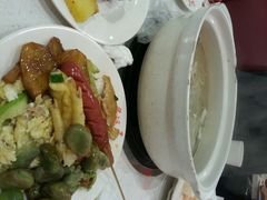 -泉福居酱骨头自助广场(南大街商业步行街店)