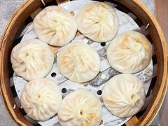 -莱莱小笼·乔艾