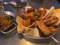 炸鸡一半一半-富乐满韩国正宗炸鸡韩国料理(虹泉路店)