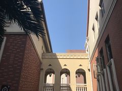 -鲁邦国际风情街(麦世达韩国精品百货店)