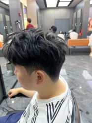 -米可造型烫发染发