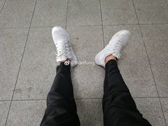 -UNDER ARMOUR(新燕莎奥莱店)