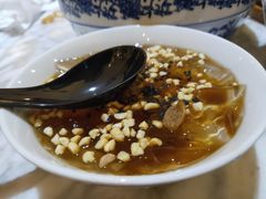 -轻捞慢起面馆(新世界百货店)
