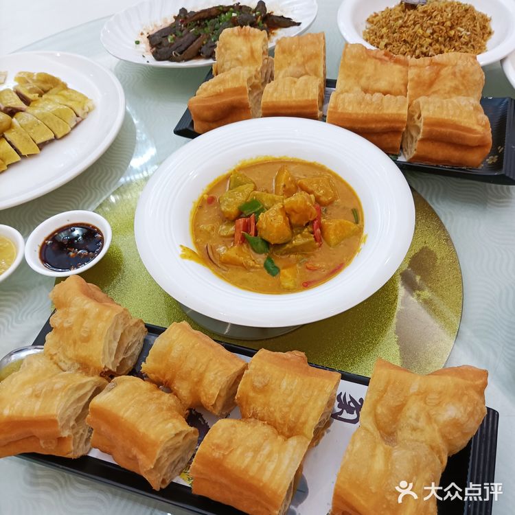 今天约了朋友们到中山坦洲的「海鮮佬餐厅」午餐