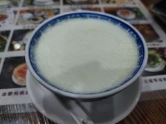 -周大娘牛乳(旧寨古村总店)