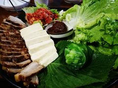 蔬菜包肉-第二外国语学院-韩国餐厅(朝阳路店)