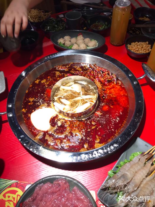 谭鸭血老火锅(欧尚店)谭鸭血有料锅底图片