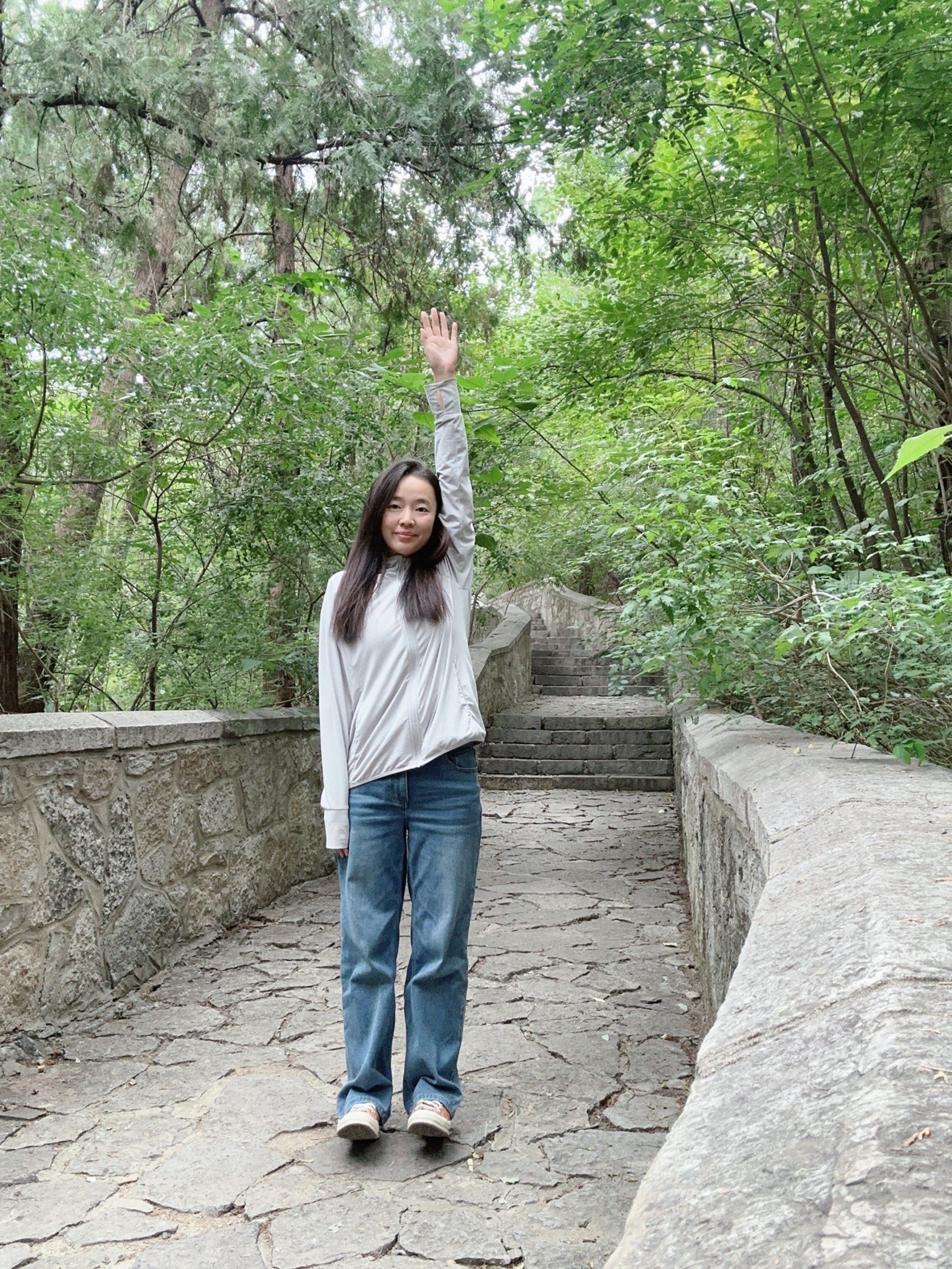 爬山 混子