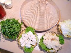 特色石锅鱼-静和鱼庄