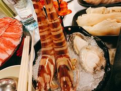 -鲜入围煮花胶鸡海鲜火锅