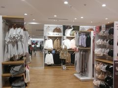 -优衣库(海口秀英万达广场店)