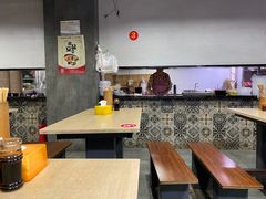 大堂-胡家麻辣串(核桃园路店)